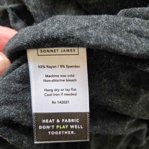 The North Face Men's Flannel Red Black Gray Medium Outdoor Hiking Fishing - Picture 6 of 11